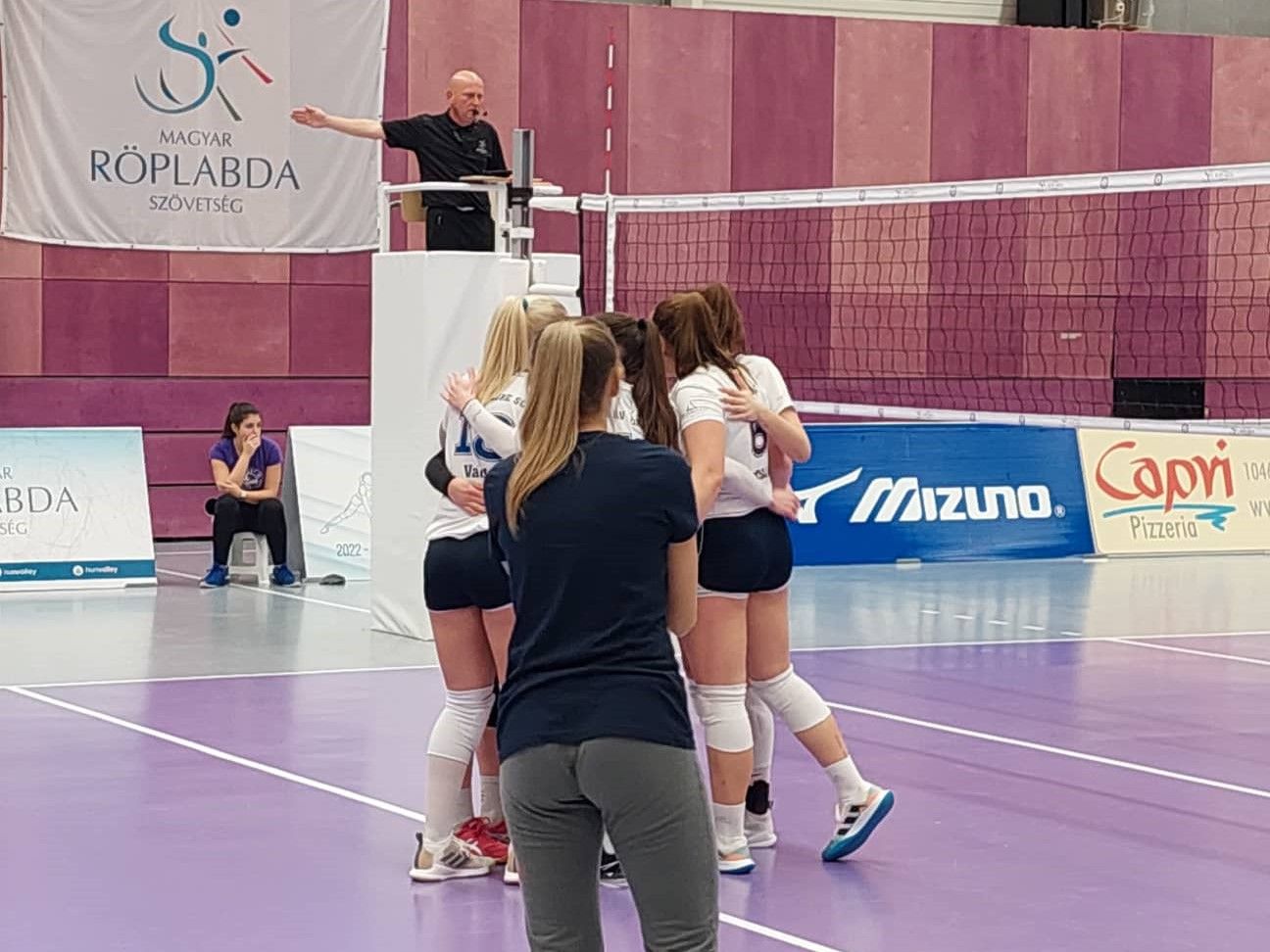 Három meccset játszanak itthon a profik a hétvégén